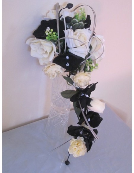 Bouquet de Mariée Cascade thème Noir avec des Orchidées et Roses