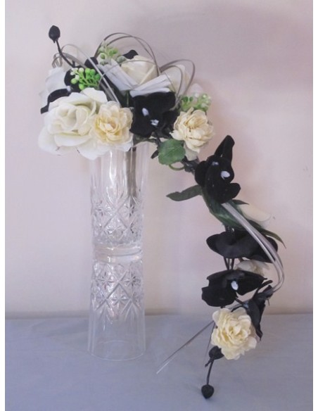 Bouquet de Mariée Cascade thème Noir avec des Orchidées et Roses