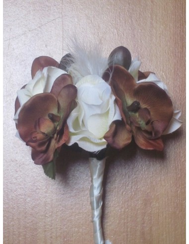 Bouquet de mariée Rond avec orchidées chocolat et roses ivoires