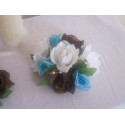 Decoration pour table mariage avec des roses turquoise & chocolat