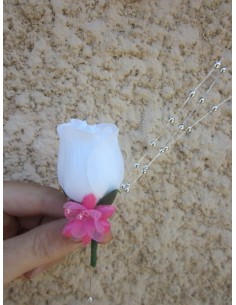 Bouquet de Mariée Tombant Argent Fushia avec roses, perles et tulle 2