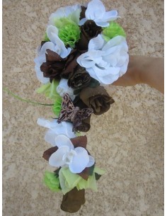 Bouquet Cascade pour mariage thème Vert Anis et Chocolat 2