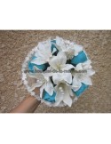 Bouquet de Mariée et Boutonnière fait avec des Lys, Roses, Perles