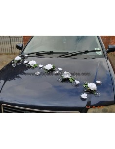 Deco fleurs voiture avec roses,orchidées,perles thème blanc,argent