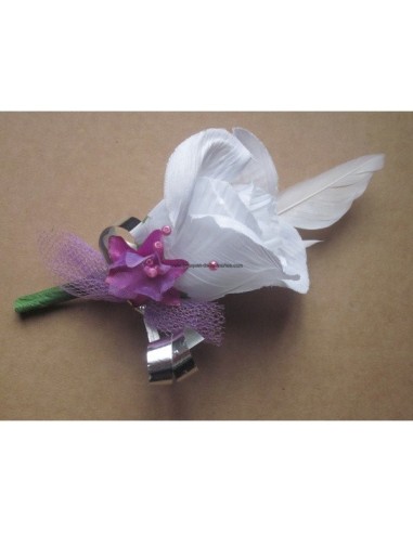 Boutonnière blanc et violet