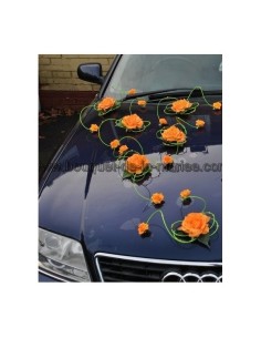Décoration pour voiture des mariés avec roses thème vert et orange