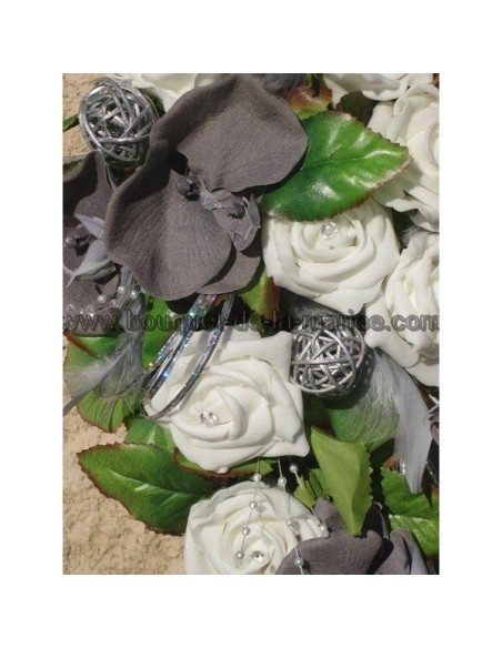 Bouquet de mariage cascade thème orchidée gris argent et roses