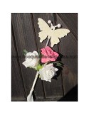 Bouquet mariage demoiselle d\'honneur avec roses et papillon 