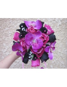 Bouquet de mariage cascade thème fuchsia noir avec diamants 2