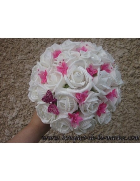Bouquet de mariée Rond avec Roses blanches et fushia, perles