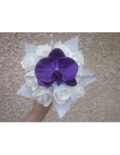 Bouquet demoiselle d'honneur avec roses et orchidée prune