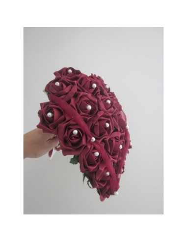 Bouquet de la Mariée "coeur bordeaux" fait avec des roses perlées