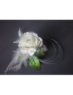 Décoration de voiture pour mariage avec papillon, roses, perles, rotin 2
