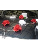 Décoration de voiture de mariage avec chapeau et diadème blanc
