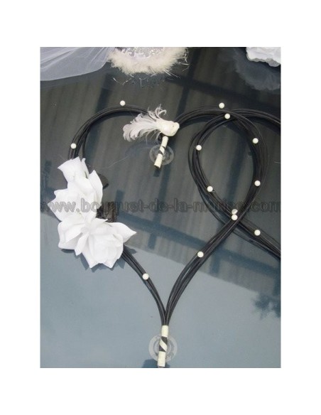 Décoration de voiture des mariés: chapeau, voile noir, blanc, gris