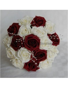 Fleurs de mariee rond thème bordeaux avec roses et diamants 2