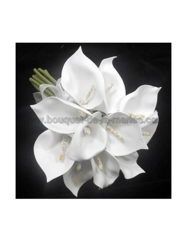 petit bouquet d'arums mariage