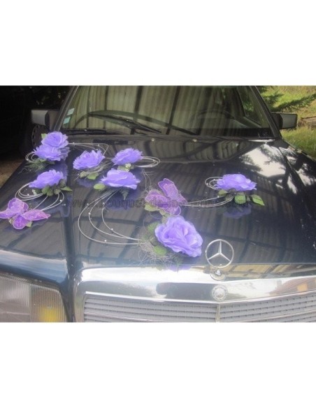 Composition de voiture de mariée thème parme, argent avec papillons