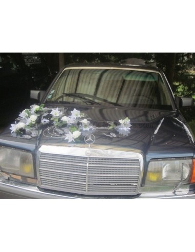 Décoration de voiture de mariage noir, blanc, argent avec papillons