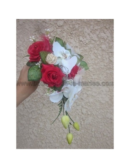 Splendide Bouquet demoiselle d'honneur fait d'orchidée et d'arums Splendide Bouquet demoiselle d'honneur fait d'orchidée et d'arums