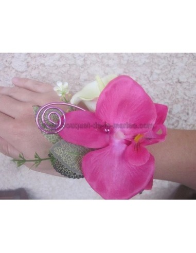 Bracelet orchidée pour mariage fait avec des arums fuschia et anis