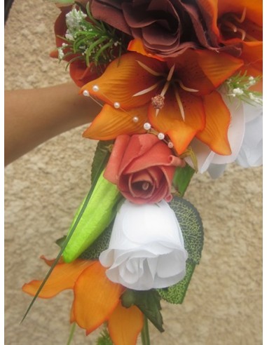 Bouquet Mariage Cascade thème Chocolat Orange avec roses et lys