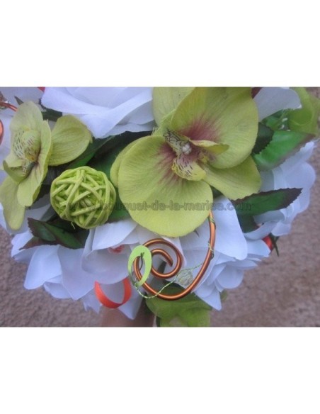 Bouquet de la mariée rond thème orange et vert anis