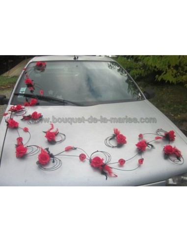 Décoration voiture mariage noir et rouge