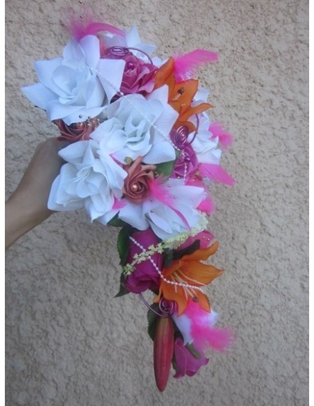 Bouquet Mariage Cascade thème Fuchsia Orange avec roses et lys Bouquet Mariage Cascade thème Fuchsia Orange avec roses et lys