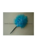 Boutonnière Mariage avec des plumes turquoises et des perles