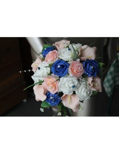 Bouquet mariée bleu et rose arums et roses