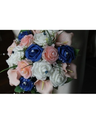 Bouquet de mariée Splendide thème bleu / rose avec arums et roses