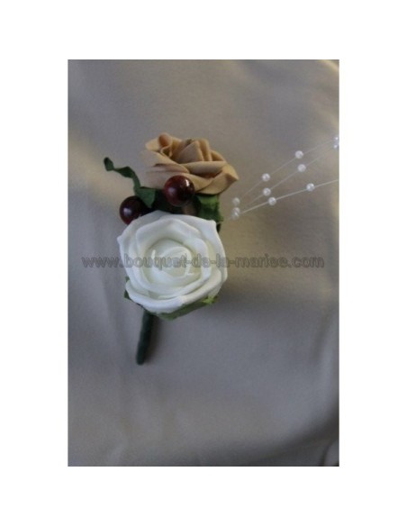 Beau Bouquet de mariée thème chocolat et caramel avec belles roses Beau Bouquet de mariée thème chocolat et caramel avec belles roses