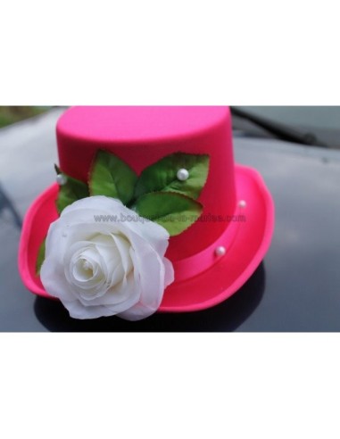Décoration voiture mariage chapeau voile fuchsia blanc