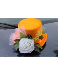 Décoration voiture mariage blanc et orange chapeau 2