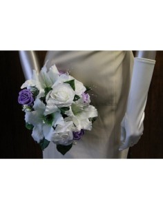 Magnifique bouquet de mariage rond thème blanc,parme avec LYS