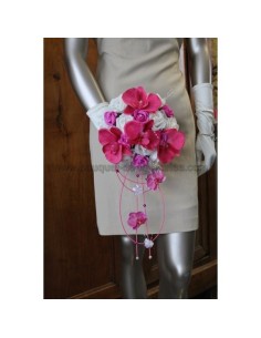 Ravissant Bouquet de mariee cascade thème fuchsia avec diamants