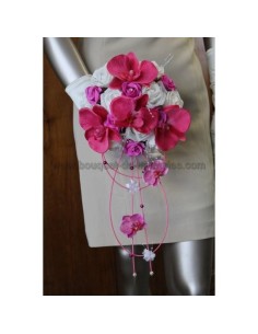 Ravissant Bouquet de mariee cascade thème fuchsia avec diamants 2