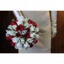 Bouquet de mariée thème bordeaux et ivoire avec de belles roses