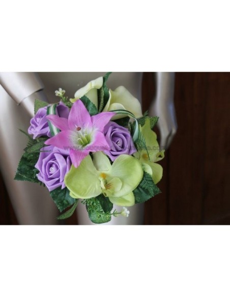 Bouquet demoiselle d'honneur avec fleurs couleur parme et vert anis