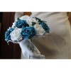 Bouquet rond turquoise bleu,blanc et diamantes