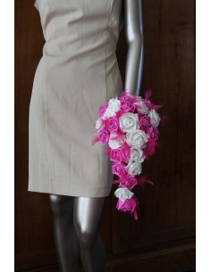 Bouquet de Mariage Cascade thème Fuchsia avec Roses & Plumes 2