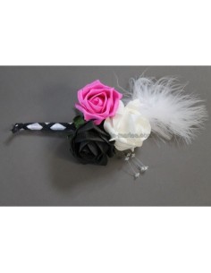 Bouquet de Mariage "baguette" avec des roses fuchsia,blanc et noir 2