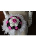 Bouquet pour mariage fuchsia noir plumes et diamants fantaisie