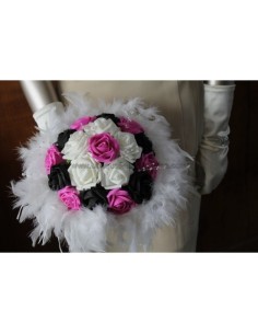 Bouquet pour mariage fuchsia noir plumes et diamants fantaisie