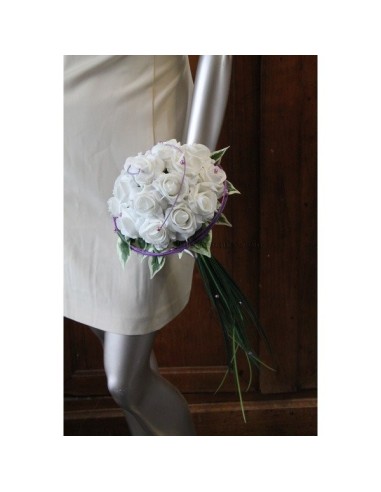 Bouquet mariée parme blanc avec tiges vert