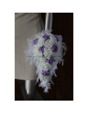Splendide Bouquet de mariage Cascade avec roses blanc et parme