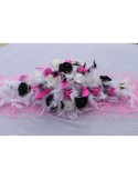 Bouquet de table pour mariage thème fuchsia noir et blanc