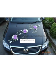 Décoration pour voiture de mariée avec papillons et coeurs sur rotin