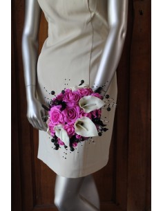 Bouquet de mariage Gothique thème fuchsia avec roses et arums